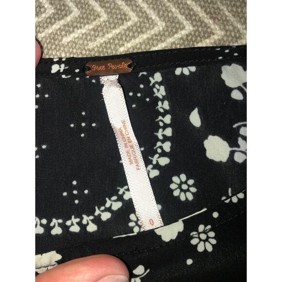 Free People Geo Garden Ruffle Sleeve Mini Dress in black & white size 0 - Picture 12 of 12